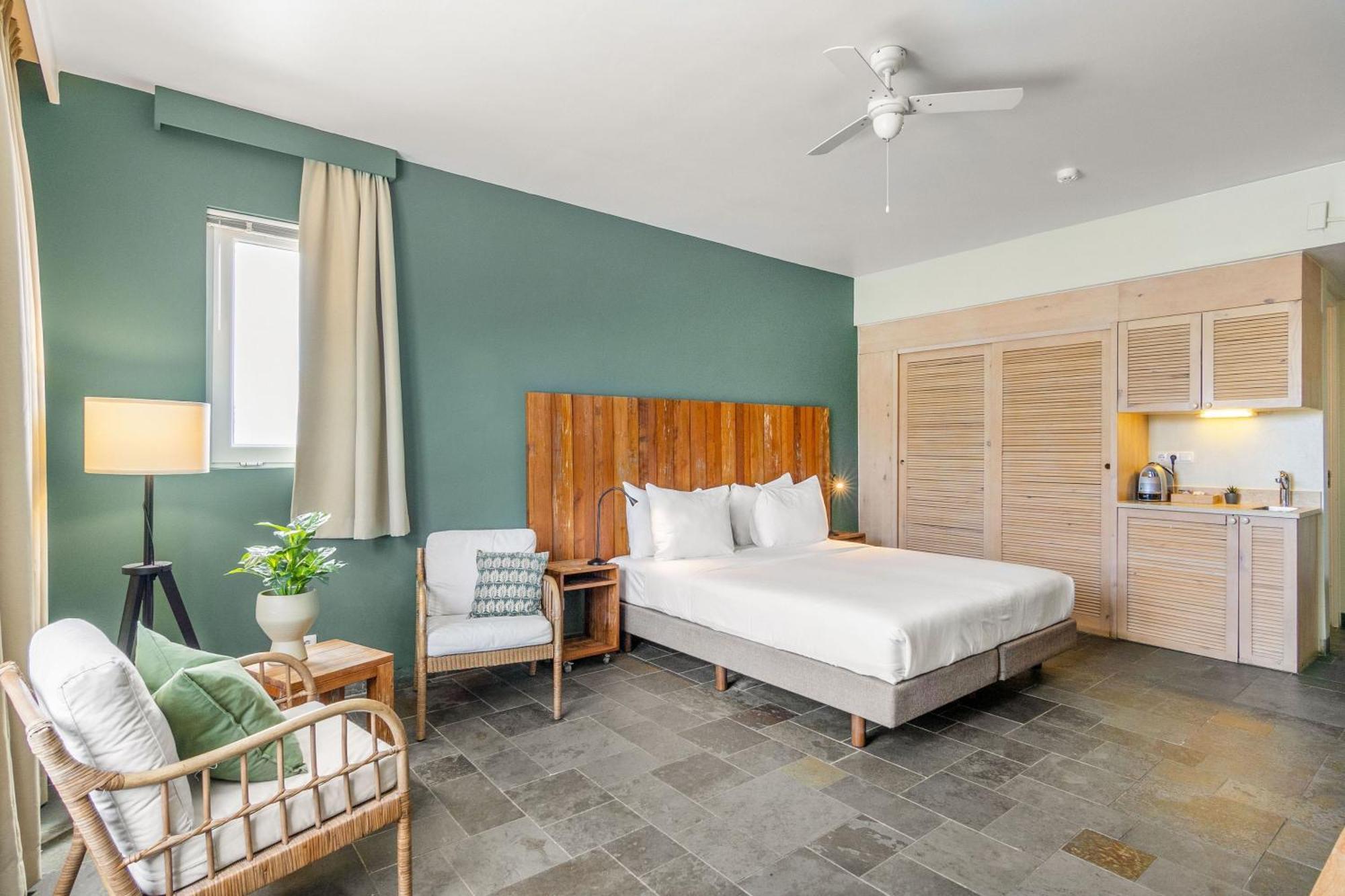 Bayside Boutique Hotel - Blue Bay Golf & Beach Resort Dorp Dorp Sint Michiel Exteriör bild